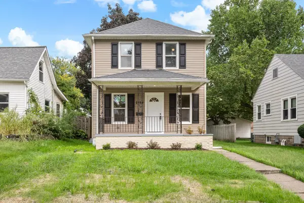 2384 28th Street, Moline, IL 61265