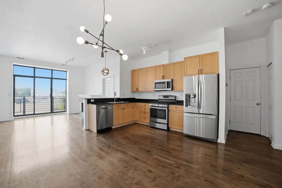 4050 N Lincoln Avenue #304, Chicago, IL 60618 - #2