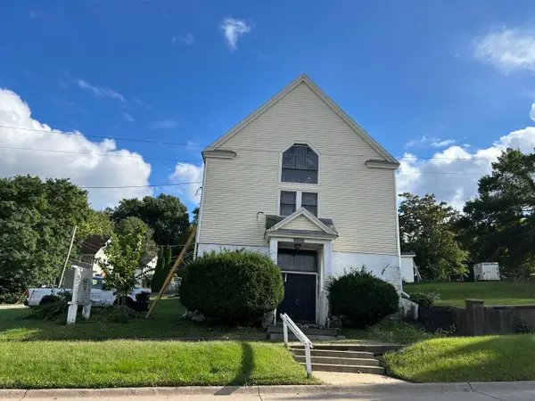 1222 7th Avenue, Moline, IL 61265