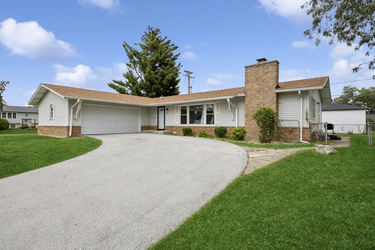 18921 Willow Avenue, Country Club Hills, IL 60478 - #1
