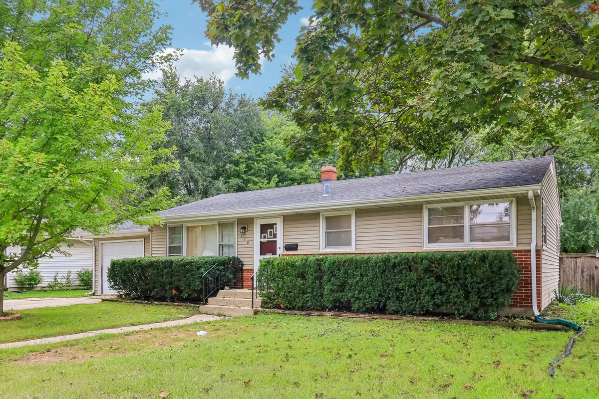 370 W Margaret Terrace, Cary, IL 60013 - #1
