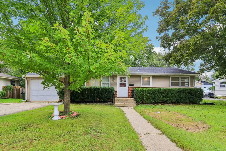 370 W Margaret Terrace, Cary, IL 60013 - #3