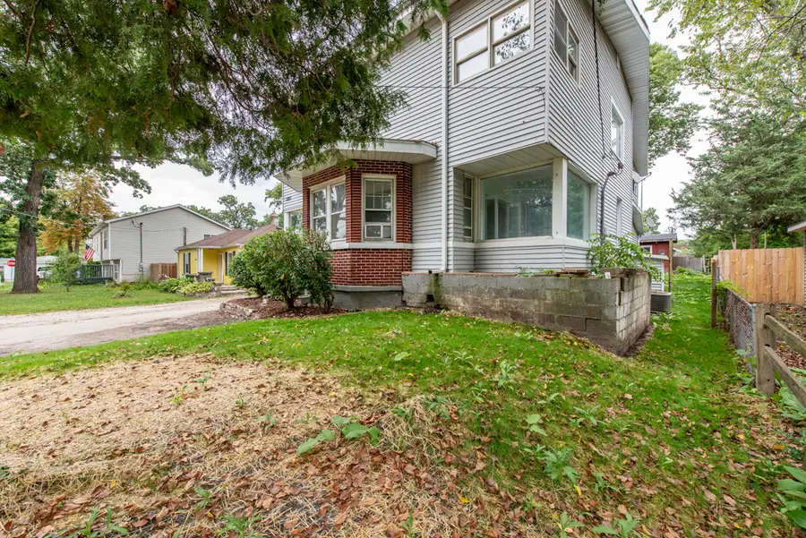 33827 N Oak Street, Grayslake, IL 60030 - #2