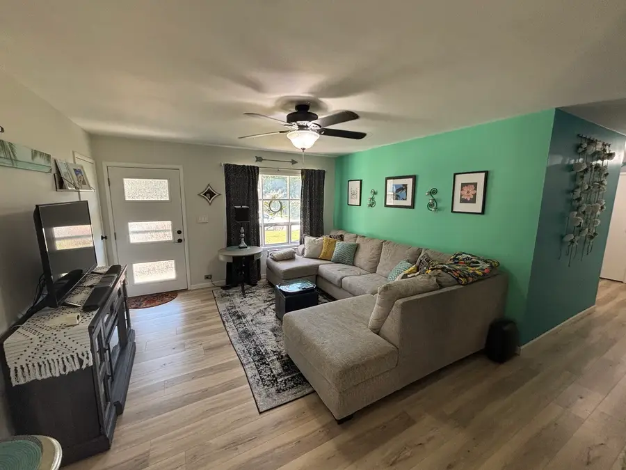 2811 E Bluff Court, Quincy, IL 62305 - #3