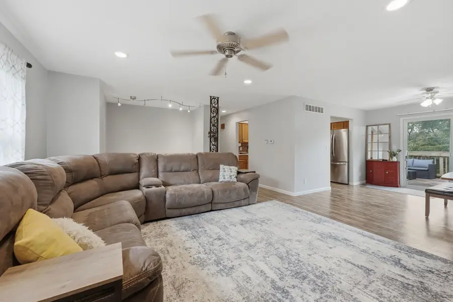 8910 33rd Street, Rock Island, IL 61201 - #2