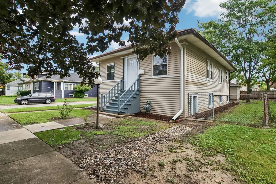 1601 S 20th Avenue, Maywood, IL 60153 - #3