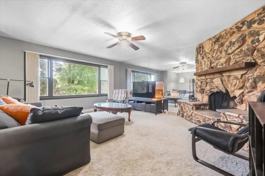 1807 Elmwood Drive, Lindenhurst, IL 60046 - #3