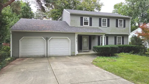 26W271 Parkway Drive, Winfield, IL 60190