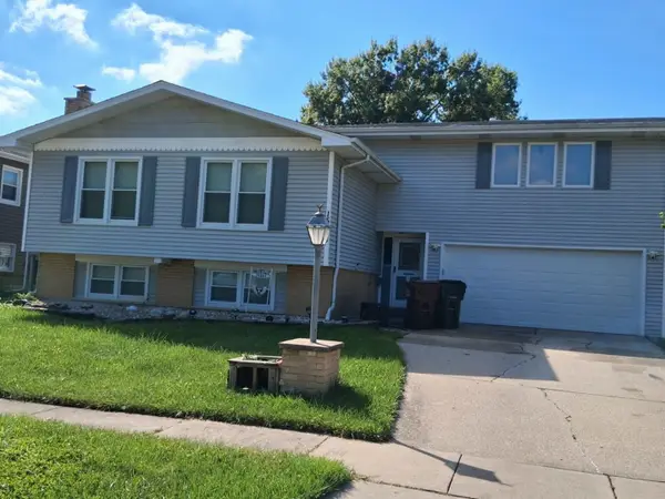 15254 Arroyo Drive, Oak Forest, IL 60452