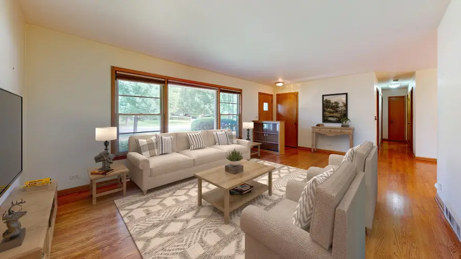 1105 W Grove Street, Arlington Heights, IL 60005 - #3