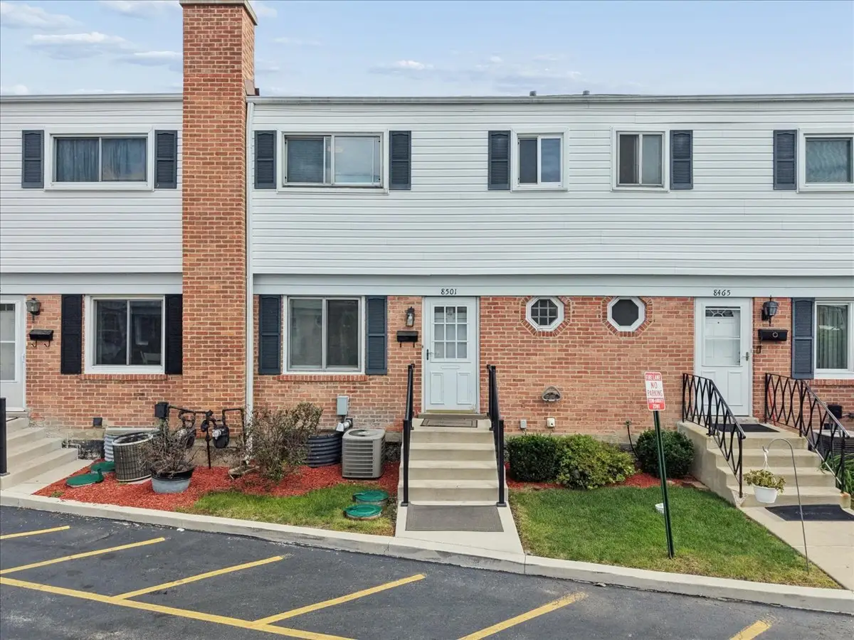 8501 Linder Court, Skokie, IL 60077 - #1