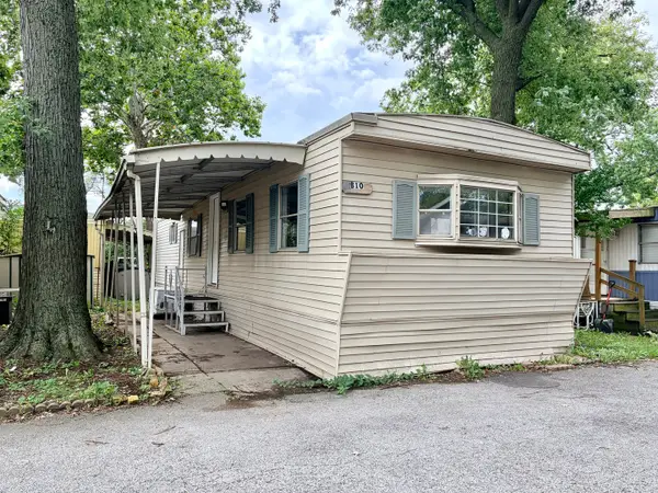 2993 Curtis Street #B10, Des Plaines, IL 60018