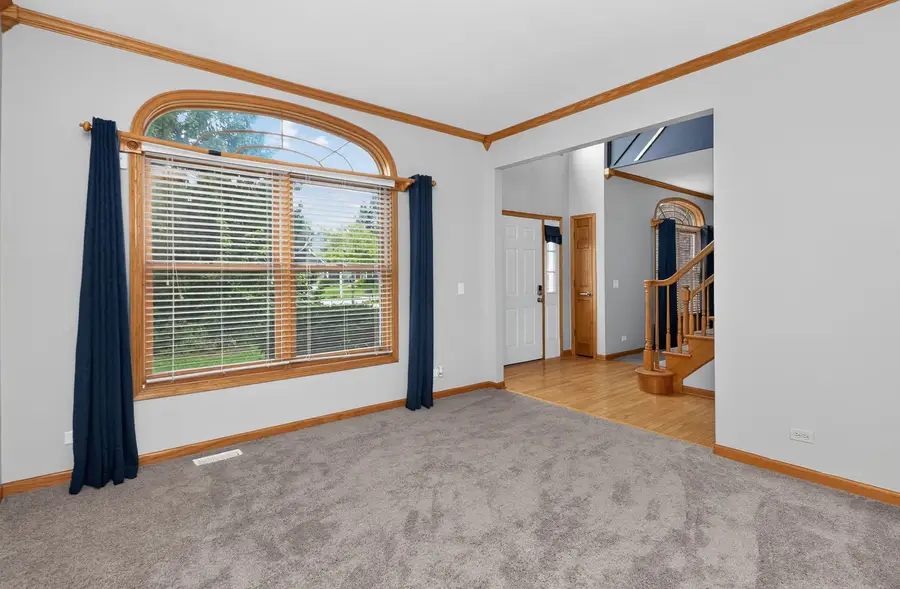 2121 Burnham Court, Algonquin, IL 60102 - #3