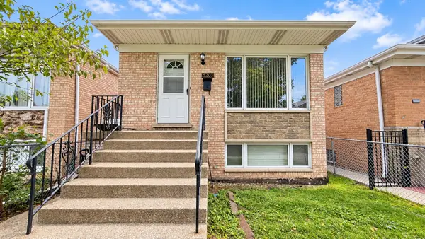 5203 W Carmen Avenue, Chicago, IL 60630