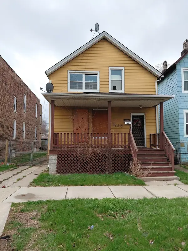 11520 S Perry Avenue, Chicago, IL 60628