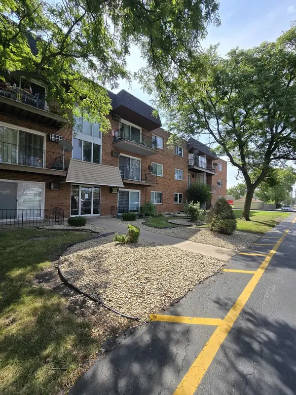 11245 S Harlem Avenue #B1, Worth, IL 60482