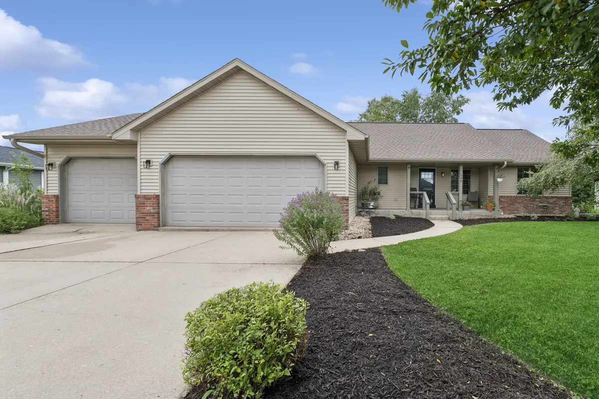 548 Winter Drive, Walworth, WI 53184 - #1