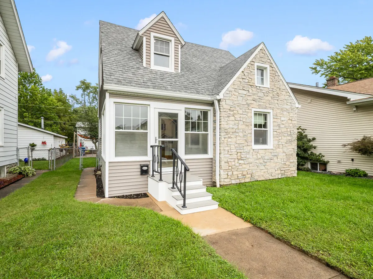 2421 14th Avenue, Moline, IL 61265 - #1
