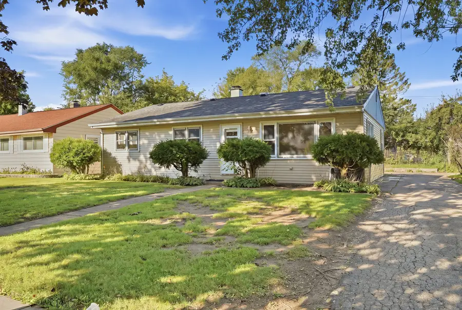 2132 Linden Avenue, Waukegan, IL 60087 - #2