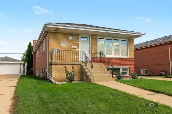 7925 Natchez Avenue, Burbank, IL 60459