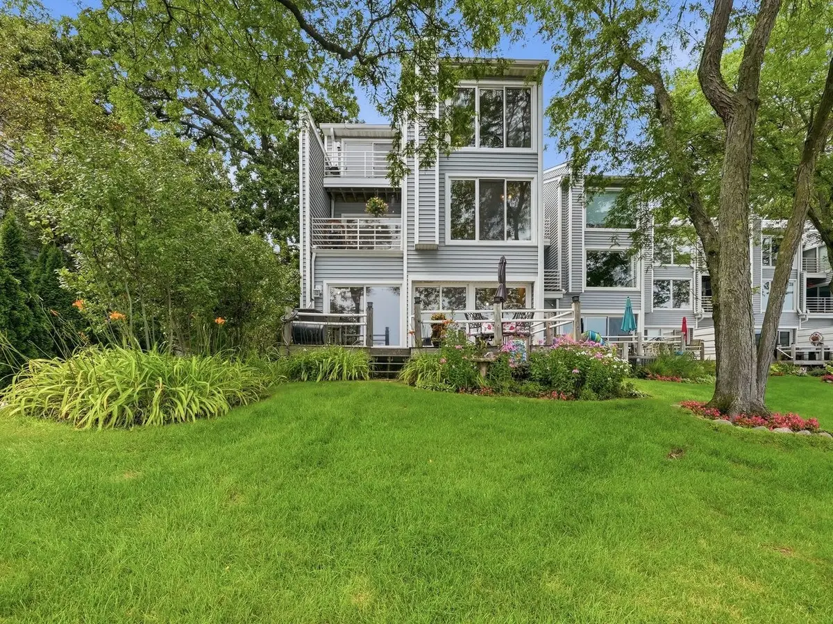 26435 N Ridge Court, Mundelein, IL 60060 - #1