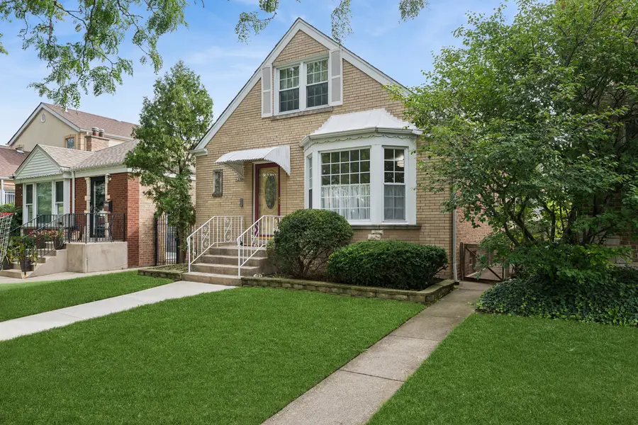 6219 N Kedvale Avenue, Chicago, IL 60646 - #2