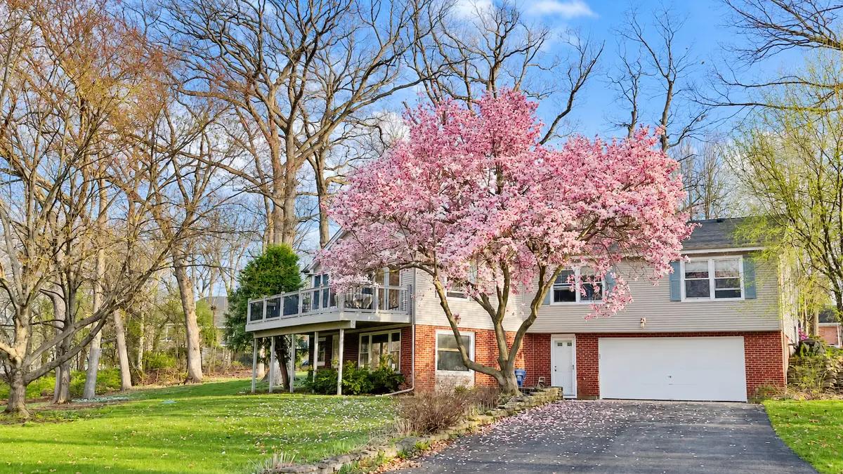 9N075 Route 59, Elgin, IL 60120 - #1