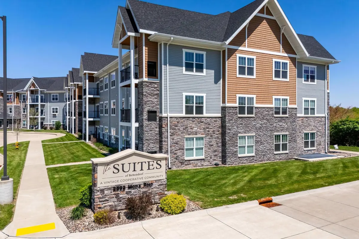 2592 Middle Road #217, Bettendorf, IA 52722 - #1