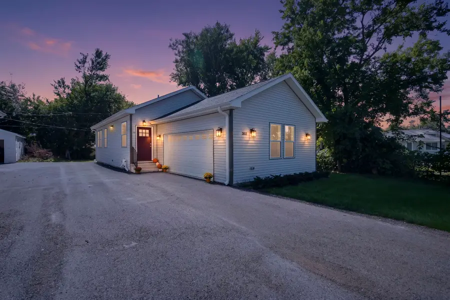 302 Hughes Avenue, Lockport, IL 60441 - #2
