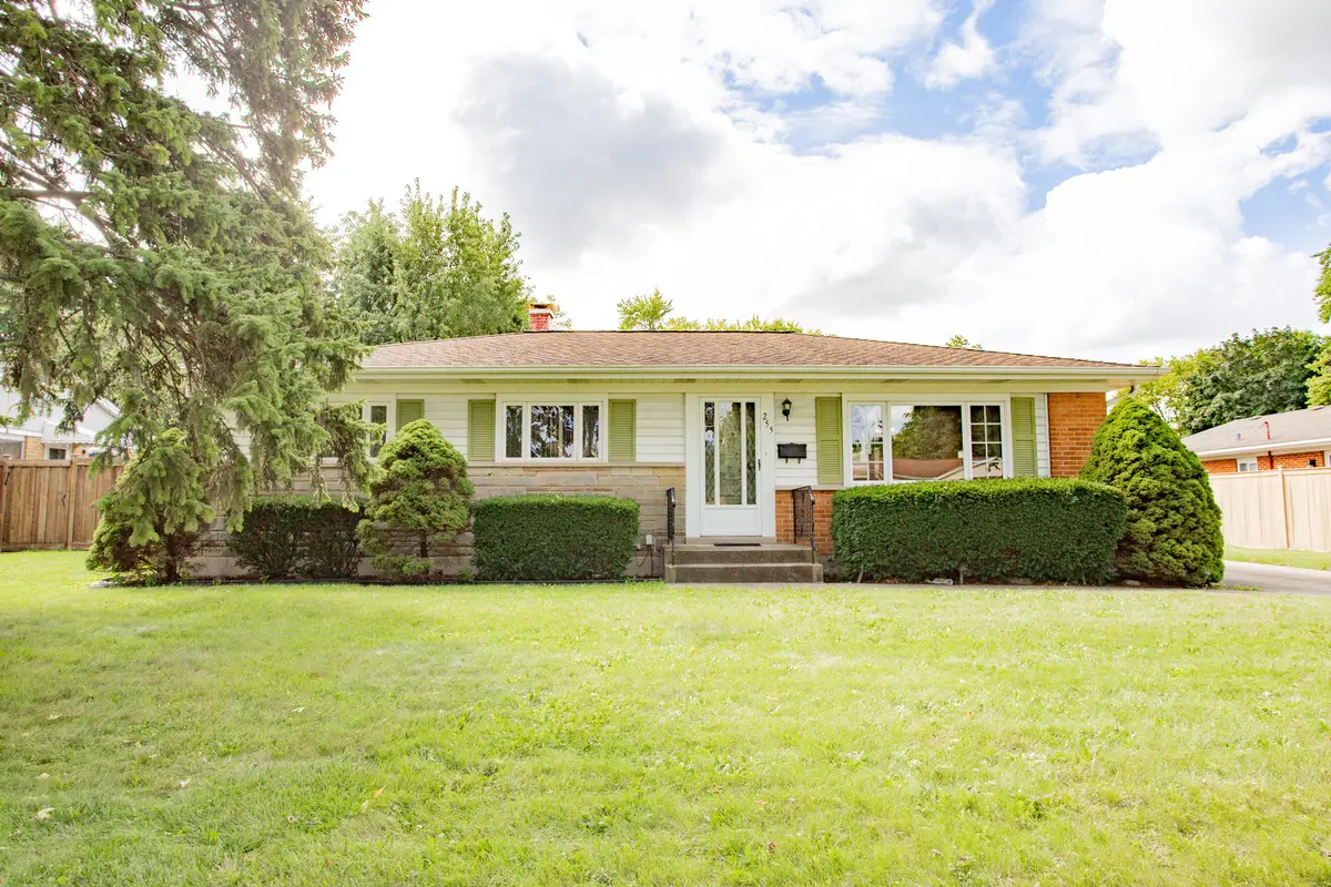 255 W Walnut Avenue, Des Plaines, IL 60016 - #1
