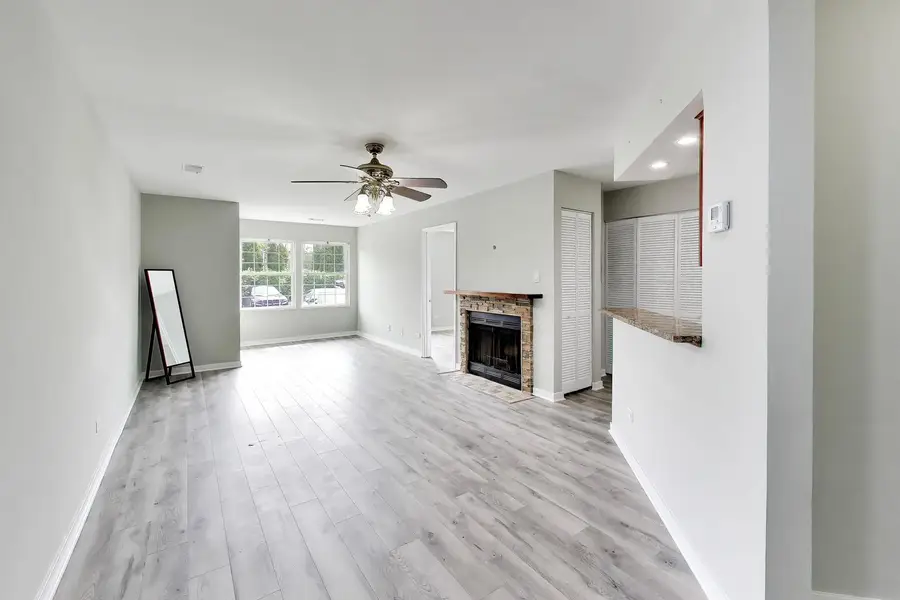 1364 E Wyndham Circle #103, Palatine, IL 60074 - #2