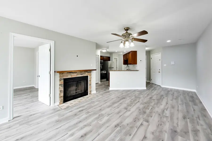 1364 E Wyndham Circle #103, Palatine, IL 60074 - #3