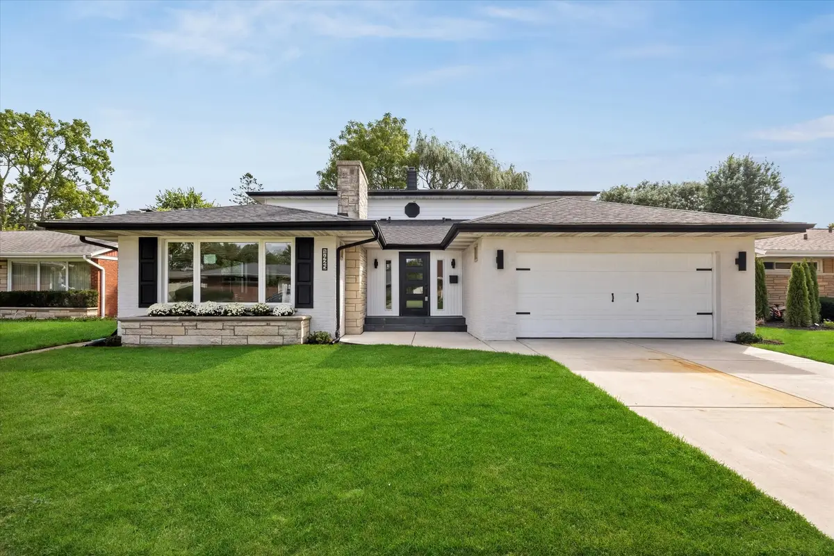 1425 Stonegate Road, La Grange Park, IL 60526 - #1