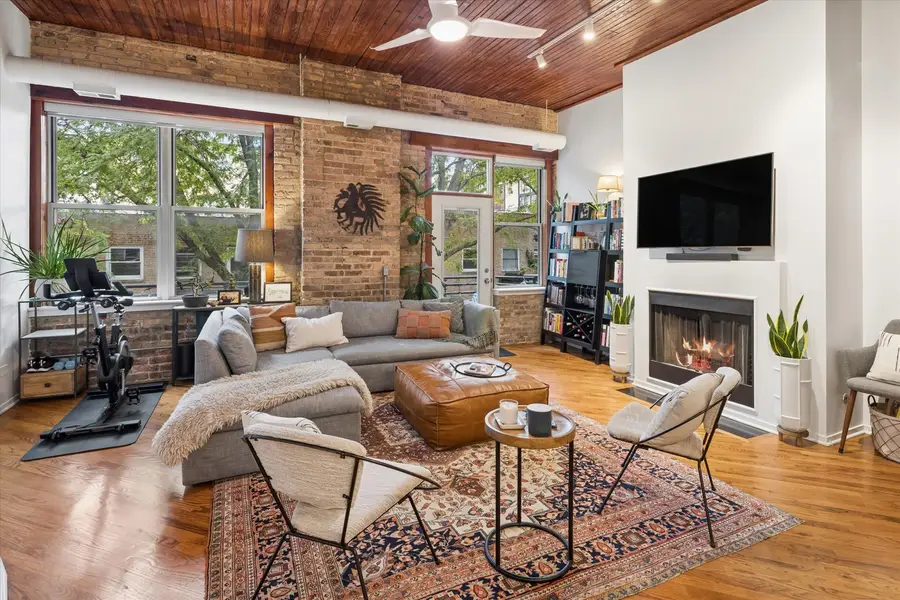 2021 W Willow Street #204, Chicago, IL 60647 - #3