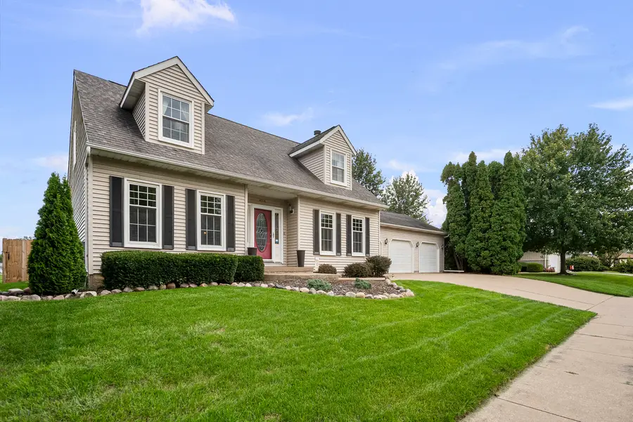4516 9th St Court, East Moline, IL 61244 - #3
