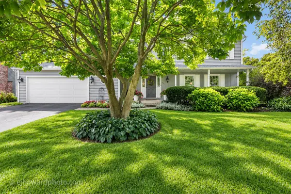 1110 E Gartner Road, Naperville, IL 60540