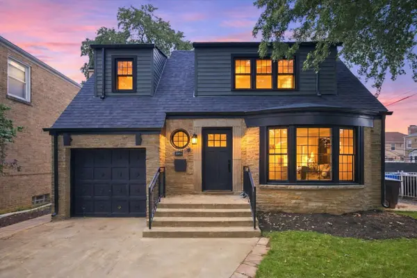 2814 W Balmoral Avenue, Chicago, IL 60625