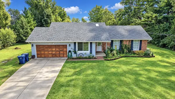 21271 W Park Drive, Lake Villa, IL 60046