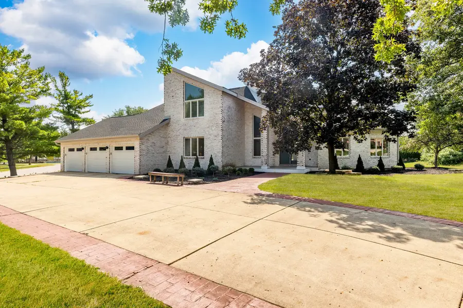 8920 Royal Drive, Burr Ridge, IL 60527 - #2