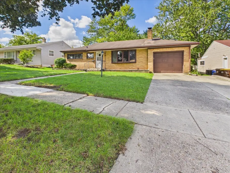 919 Woodland Drive, Rockford, IL 61108 - #2