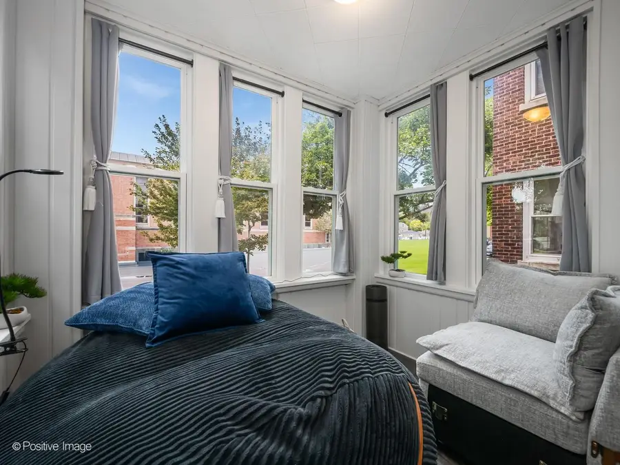 3847 N Spaulding Avenue, Chicago, IL 60618 - #3