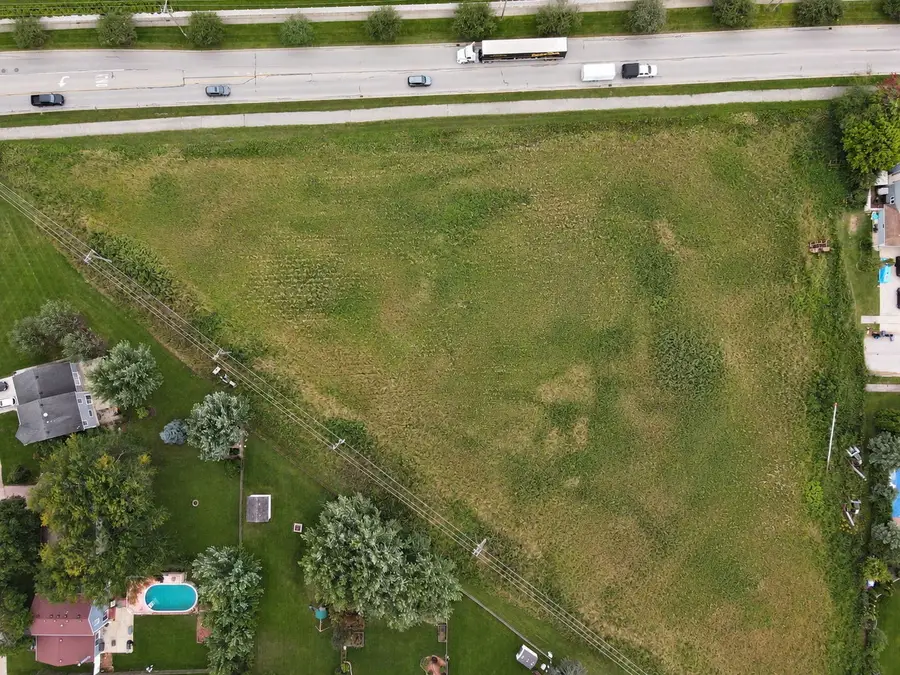 24W737 Central Avenue, Roselle, IL 60172 - #3