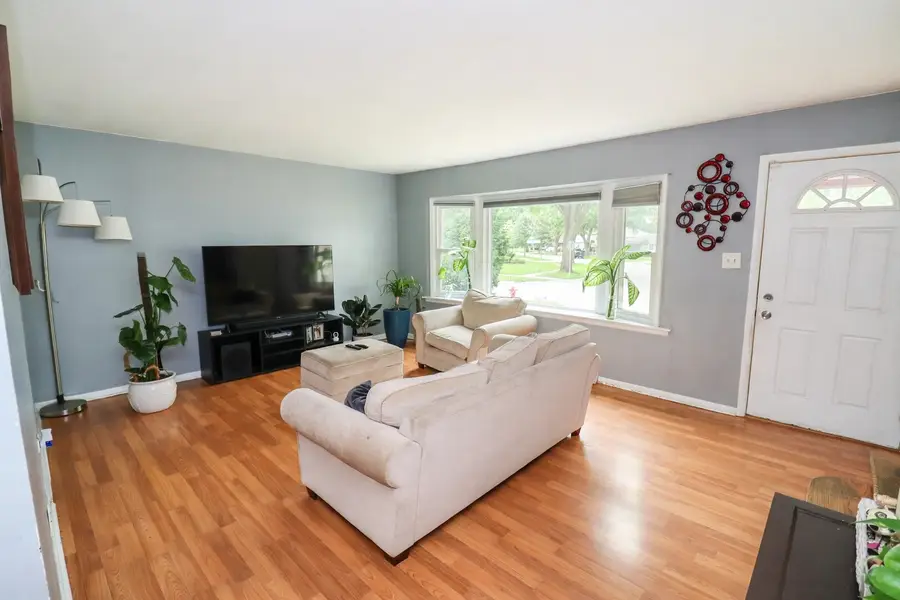 348 Cherrywood Road, Buffalo Grove, IL 60089 - #2