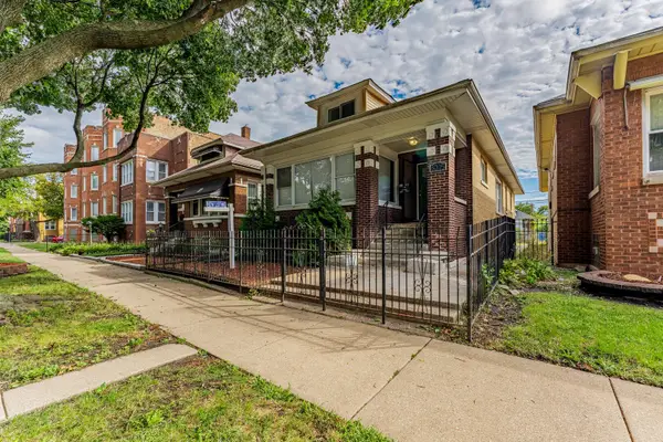 8015 S Justine Street, Chicago, IL 60620