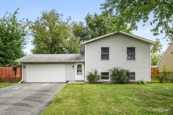 104 S Ashbury Avenue, Bolingbrook, IL 60440