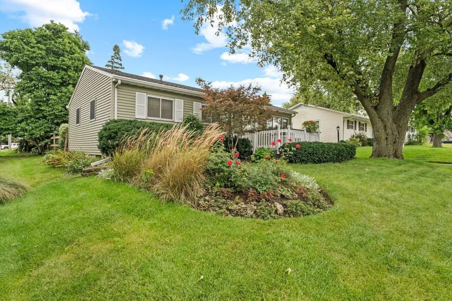 3113 Welshire Drive, Bettendorf, IA 52722 - #2