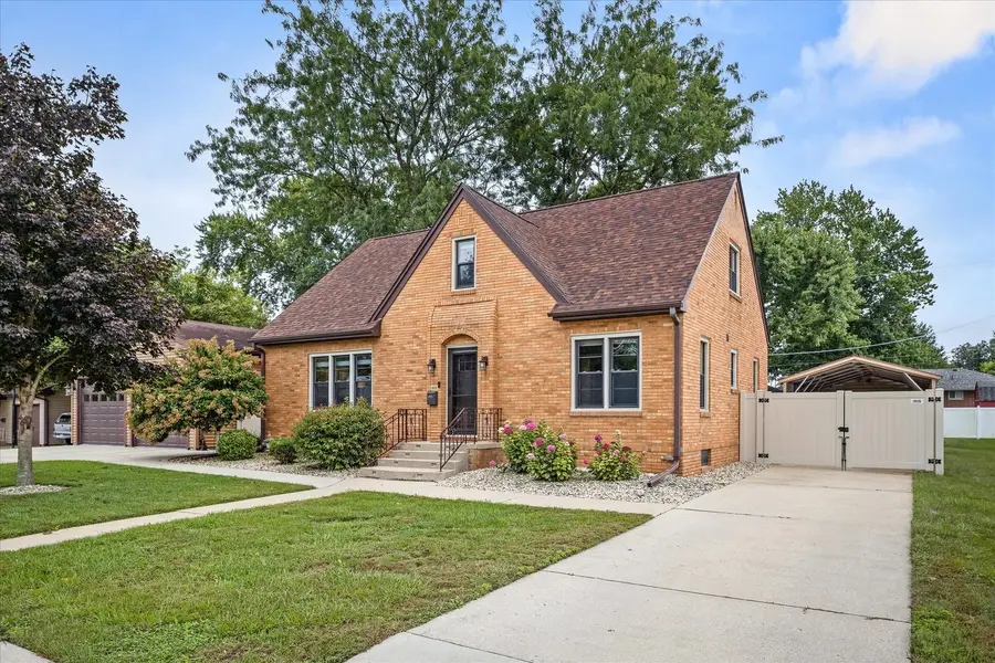 405 W Bluff Street, Streator, IL 61364 - #2