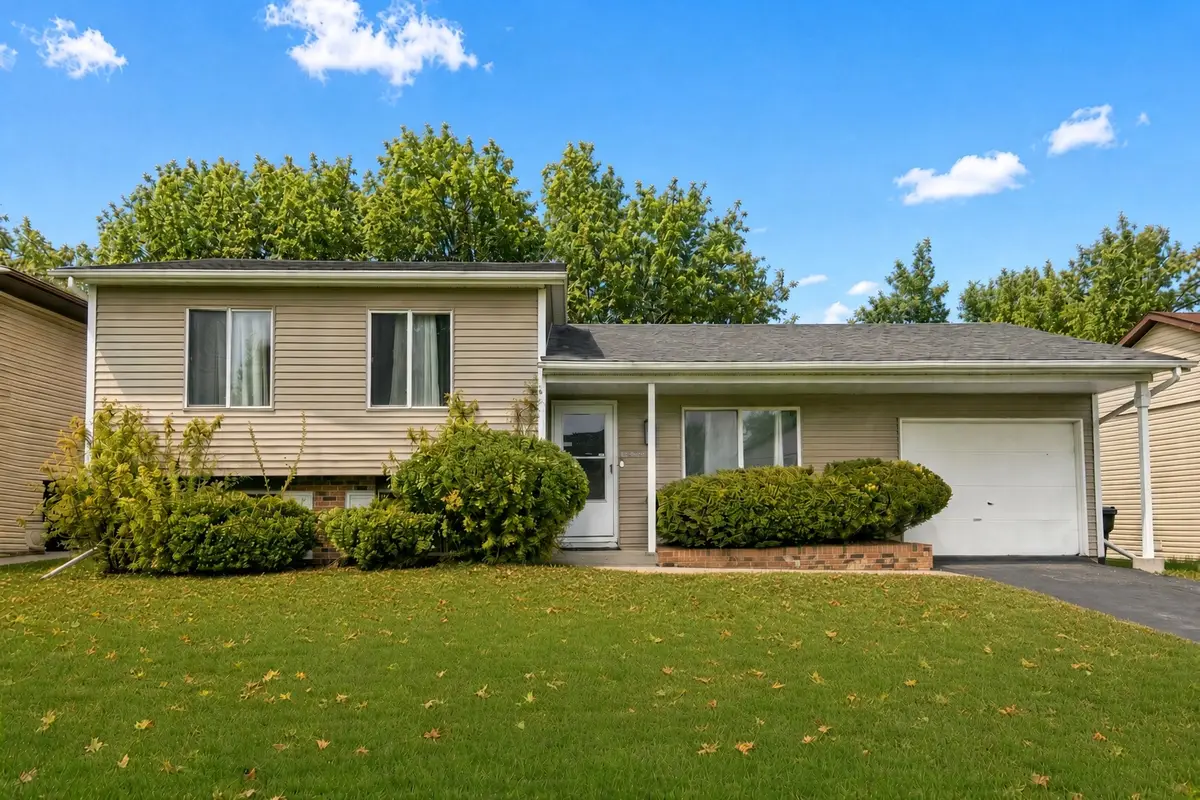 18200 Fountainbleau Drive, Hazel Crest, IL 60429 - #1