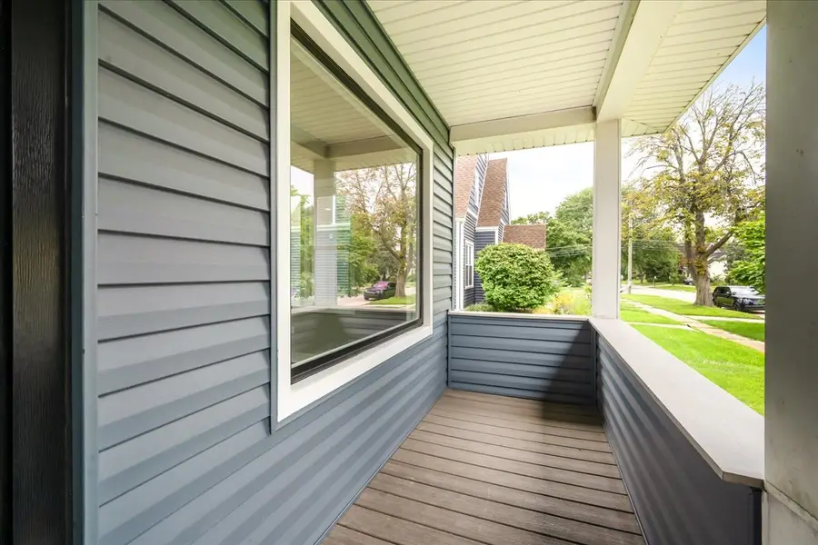 1486 Van Buren Avenue, Des Plaines, IL 60018 - #3