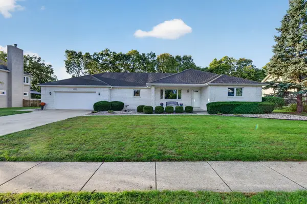 25053 W Mcmillin Drive, Channahon, IL 60410